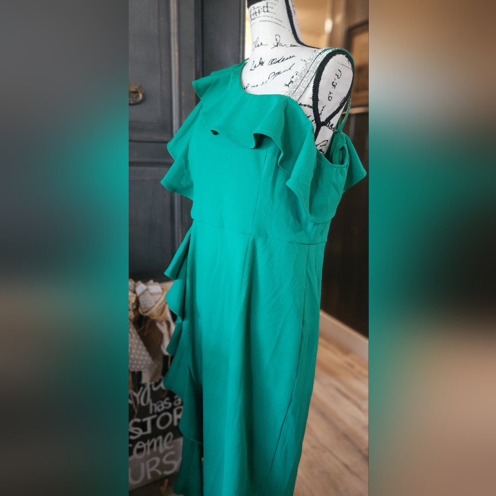 JM STUDIO Ruffled Formal Dress - Picture 3 of 8